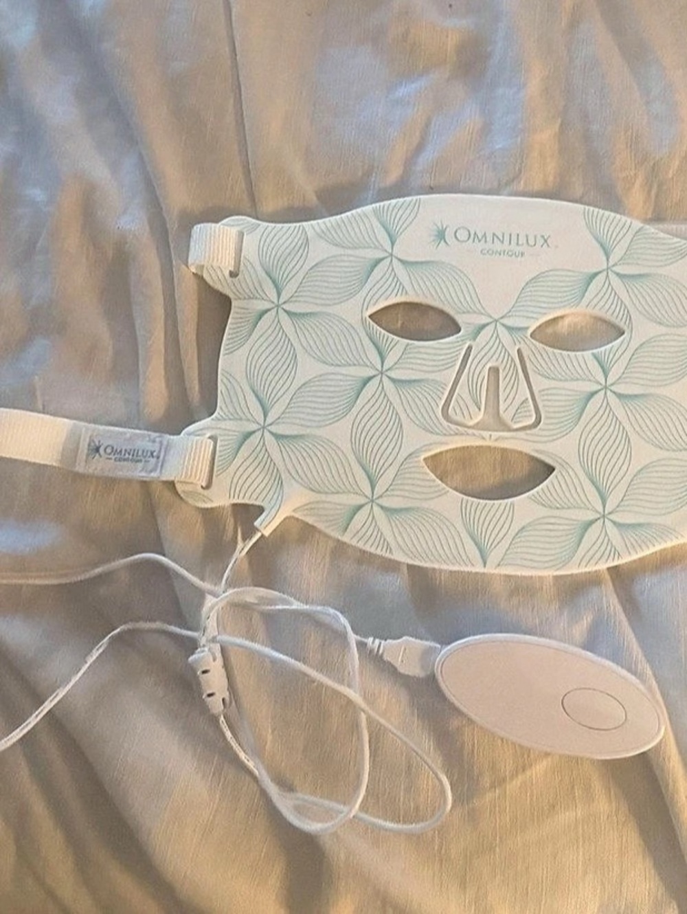 Omnilux Contour Face White
